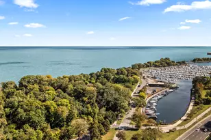 3600 N Lake Shore Dr, Chicago, IL 60613 - Photo 15