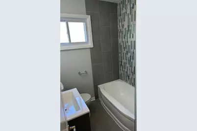 2358 Hainsworth Avenue, North Riverside, IL 60546 - Photo 9