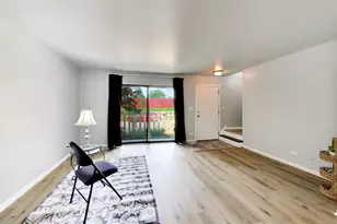 455 Verde Dr, Schaumburg, IL 60173 - Photo 5
