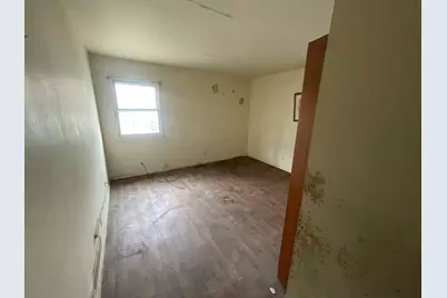 725 Webster Circle E, Kankakee, IL 60901 - Photo 7