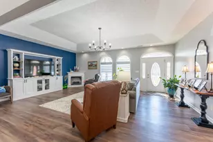 1305 Arbicola St, Marion, IL 62959 - Photo 9