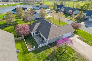 1305 Arbicola St, Marion, IL 62959 - Photo 3