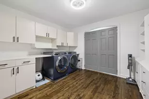 10547 S Troy St, Chicago, IL 60655 - Photo 17