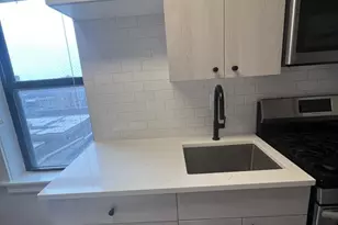 426 W Belmont Ave, Chicago, IL 60657 - Photo 3