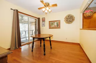 1202 N Linden St, Normal, IL 61761 - Photo 9