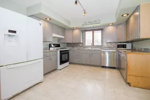 1202 N Linden St, Normal, IL 61761 - Photo 15