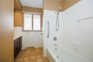 1202 N Linden St, Normal, IL 61761 - Photo 25