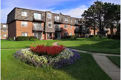 9368 Bay Colony Drive #2S, Des Plaines, IL 60016 - Photo 13