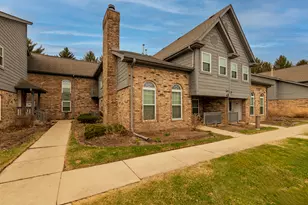 43 Foxcroft Rd, Naperville, IL 60565 - Photo 1