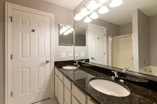 43 Foxcroft Rd, Naperville, IL 60565 - Photo 25