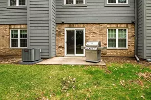 43 Foxcroft Rd, Naperville, IL 60565 - Photo 29