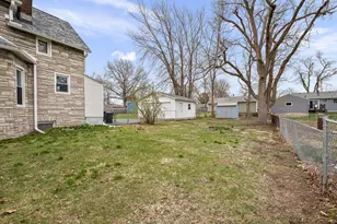 2037 30th St, Rock Island, IL 61201 - Photo 27