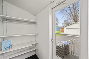 2037 30th St, Rock Island, IL 61201 - Photo 21