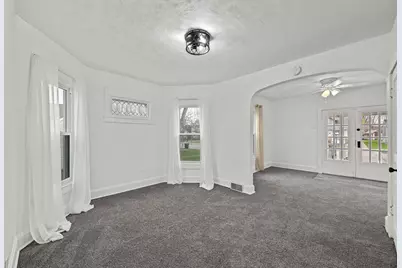 2037 30th Street, Rock Island, IL 61201 - Photo 9