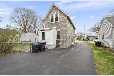 2037 30th Street, Rock Island, IL 61201 - Photo 23
