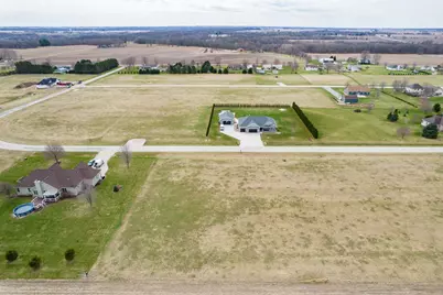 2441 N 4220th Road, Sheridan, IL 60551 - Photo 9