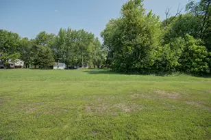 394 W 3rd St, Braidwood, IL 60408 - Photo 31