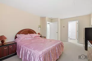 588 Fairway View Dr, Wheeling, IL 60090 - Photo 13