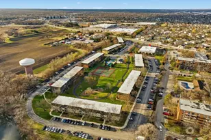 588 Fairway View Dr, Wheeling, IL 60090 - Photo 19