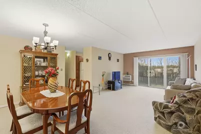 588 Fairway View Drive #2H, Wheeling, IL 60090 - Photo 5