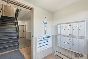 588 Fairway View Dr, Wheeling, IL 60090 - Photo 3