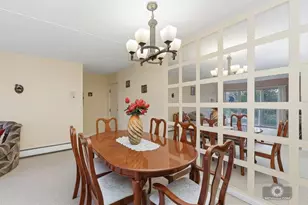 588 Fairway View Dr, Wheeling, IL 60090 - Photo 7