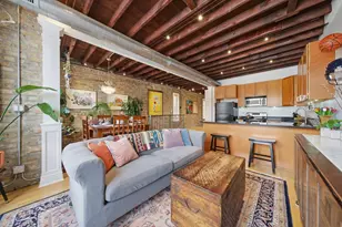 827 N Damen Ave, Chicago, IL 60622 - Photo 3