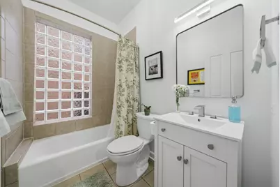 827 N Damen Avenue, Chicago, IL 60622 - Photo 17