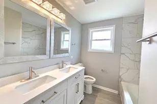 7841 W 74 St, Bridgeview, IL 60455 - Photo 5