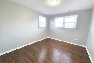 7841 W 74 St, Bridgeview, IL 60455 - Photo 7