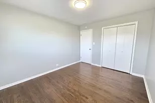 7841 W 74 St, Bridgeview, IL 60455 - Photo 9