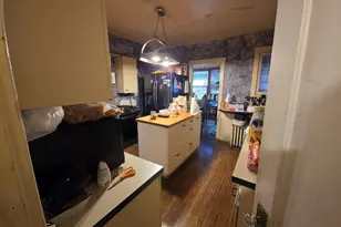 674 N Liberty St, Elgin, IL 60120 - Photo 3