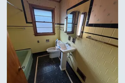 12501 S Throop Street, Calumet Park, IL 60827 - Photo 7