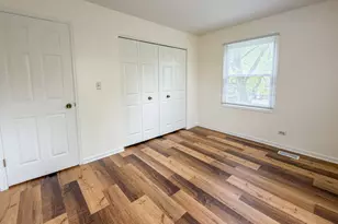 5090 Prairie Oak Rd, Gurnee, IL 60031 - Photo 7