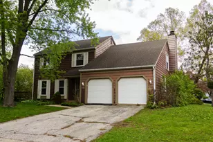 5090 Prairie Oak Rd, Gurnee, IL 60031 - Photo 3