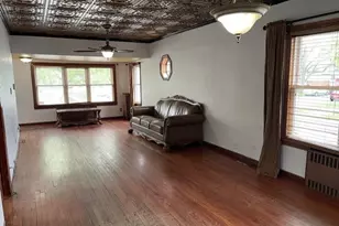 2247 N 73rd Ave, Elmwood Park, IL 60707 - Photo 7