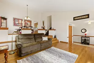 126 June Ln, Lombard, IL 60148 - Photo 5