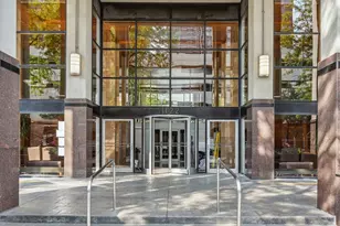 1122 N Clark St, Chicago, IL 60610 - Photo 1