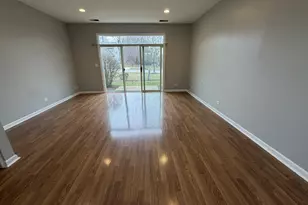 1225 Brookdale Dr, Carpentersville, IL 60110 - Photo 7