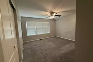 1225 Brookdale Dr, Carpentersville, IL 60110 - Photo 11