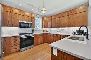 323 N Prospect Ave, Park Ridge, IL 60068 - Photo 11