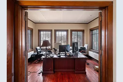 812 Garfield Avenue, Rockford, IL 61103 - Photo 9