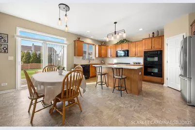 829 Preston Lane, Oswego, IL 60543 - Photo 11