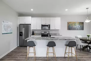 1231 Gillespie Ln, Yorkville, IL 60560 - Photo 9