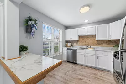 1979 Gary Court #A, Schaumburg, IL 60193 - Photo 5