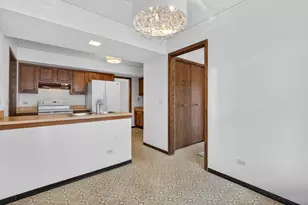 755 Whalom Ln, Schaumburg, IL 60173 - Photo 9