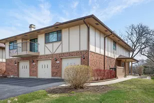 755 Whalom Ln, Schaumburg, IL 60173 - Photo 1