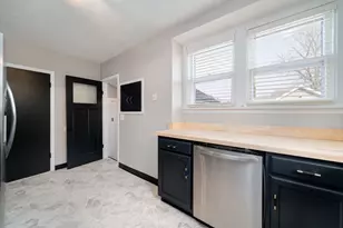 1208 Whitney Blvd, Belvidere, IL 61008 - Photo 7