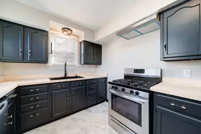 1208 Whitney Boulevard, Belvidere, IL 61008 - Photo 5