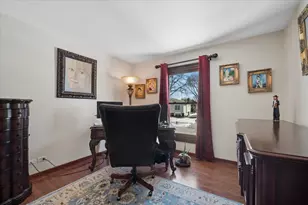 1190 Buttercup Ln, Bartlett, IL 60103 - Photo 11